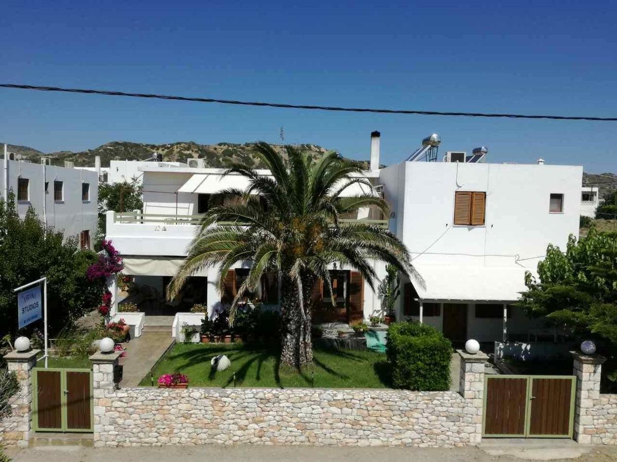 Irini Studios İskiri Dış mekan fotoğraf